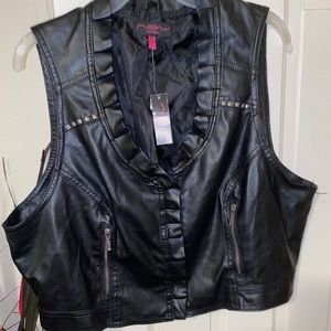 Women’s leather vest